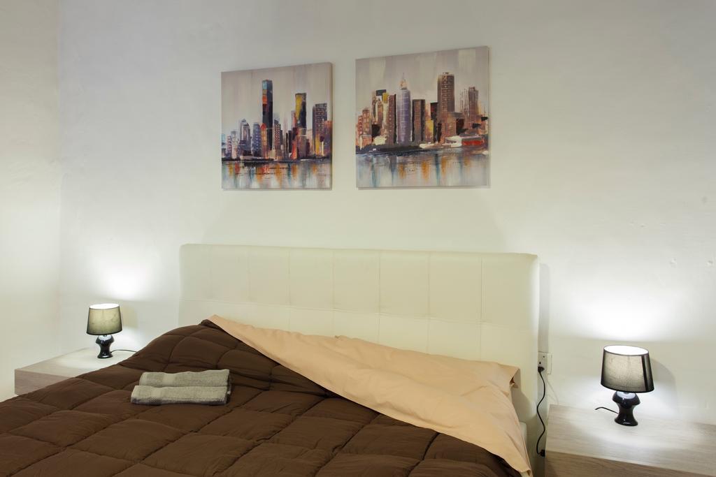 Your Apartment Флоріана Екстер'єр фото