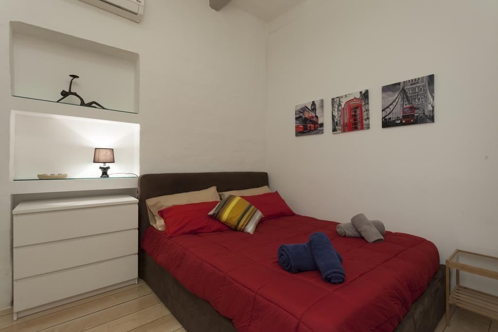 Your Apartment Флоріана Екстер'єр фото