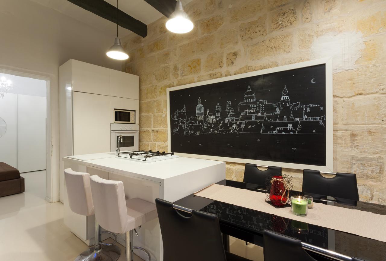 Your Apartment Флоріана Екстер'єр фото
